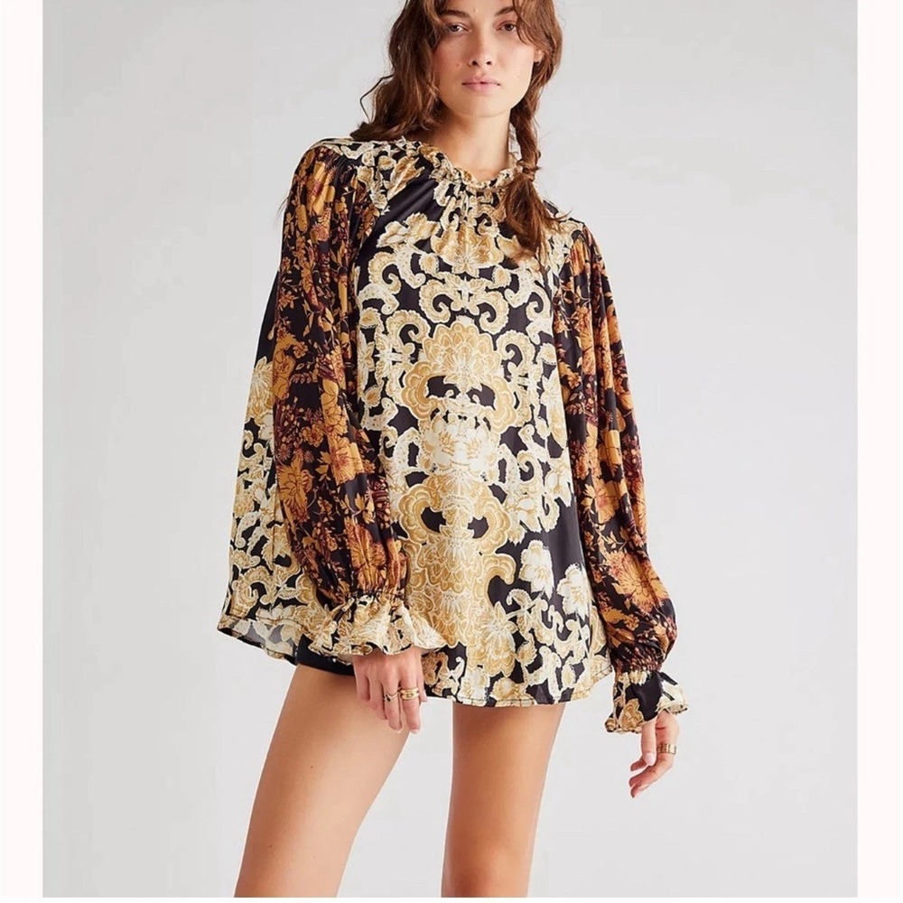 Free People S Rhythm in the Night Baroque Print Oversized Tunicโ Blouse Ruffle